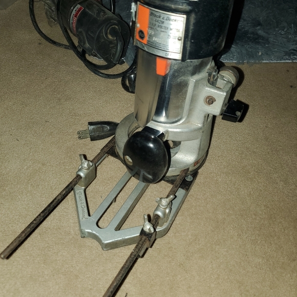 Routers - Picture 2 of 2